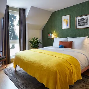 Max Brown 7th District, Part Of Sircle Collection 4* Vienne